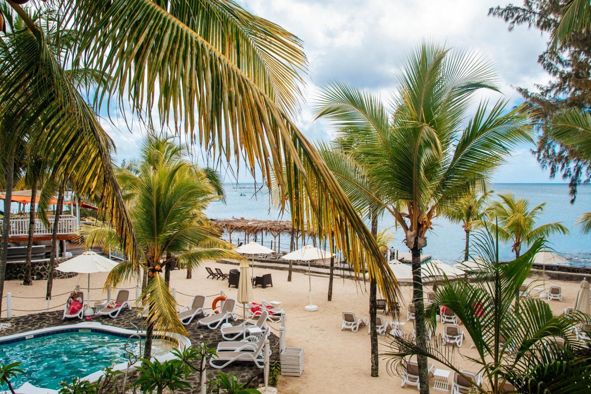 Hibiscus Boutique Hotel Pereybere Beach Exterior foto