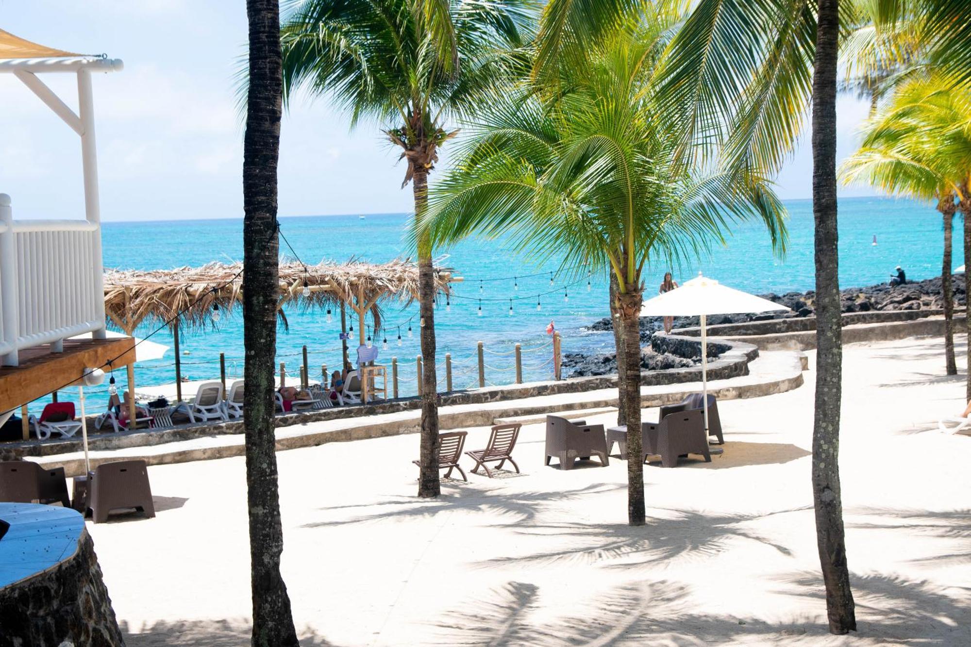 Hibiscus Boutique Hotel Pereybere Beach Exterior foto