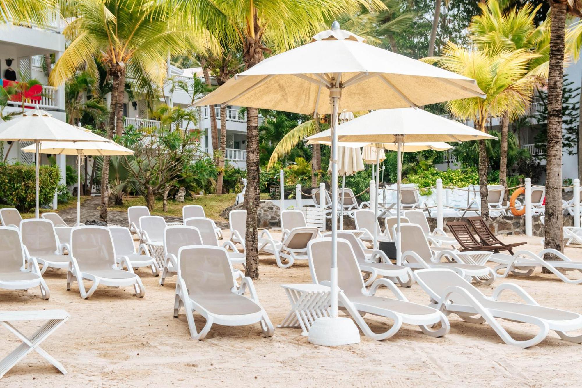 Hibiscus Boutique Hotel Pereybere Beach Exterior foto