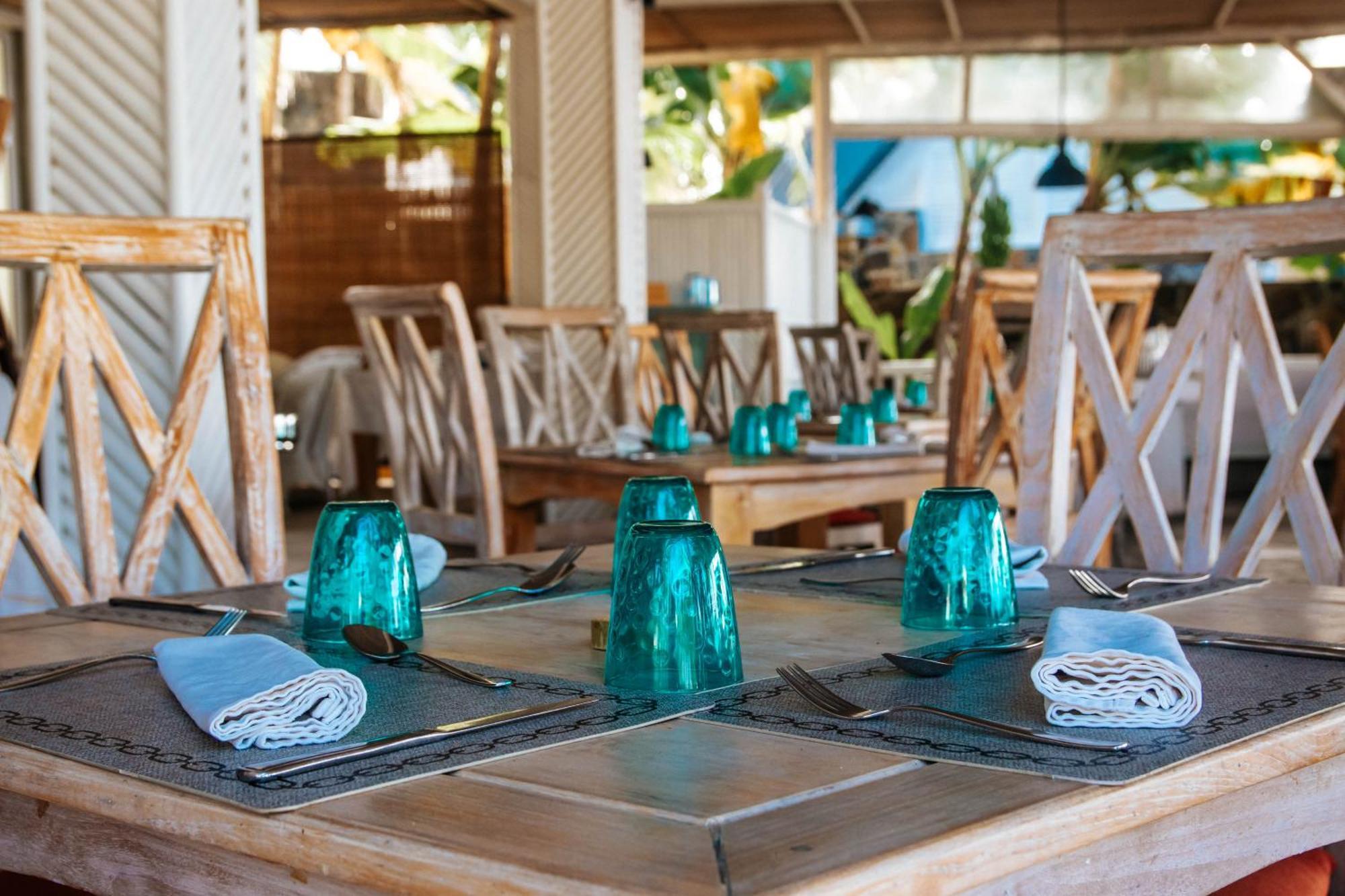 Hibiscus Boutique Hotel Pereybere Beach Exterior foto