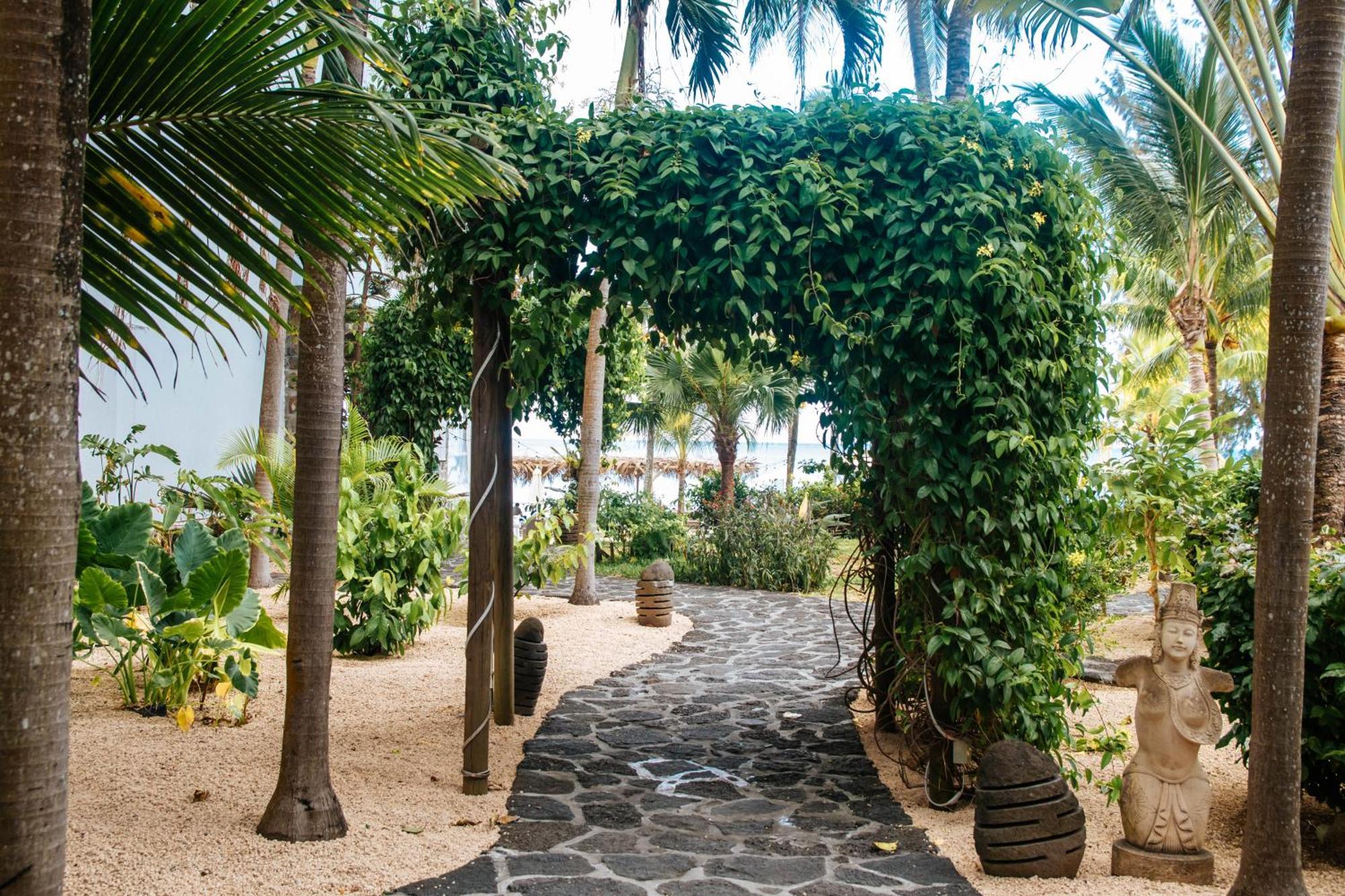Hibiscus Boutique Hotel Pereybere Beach Exterior foto