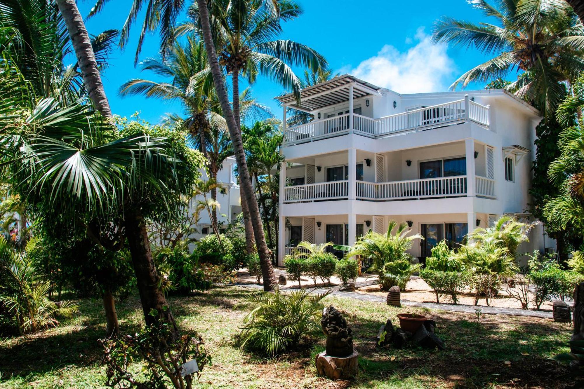 Hibiscus Boutique Hotel Pereybere Beach Exterior foto